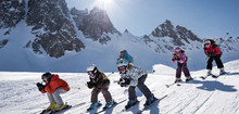 Skieurs à Tignes - Espace Killy - © Savoie Mont Blanc / TristanShu.com