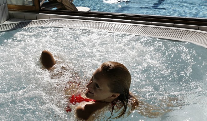 Bien être et détente au Spa - © Savoie Mont Blanc / Cavazzana