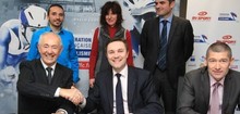 La signature à Saint-Quentin-en-Yvelines - © DR