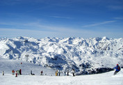 Domaines skiables des 3 vallées - © Savoie Mont Blanc / Chabance